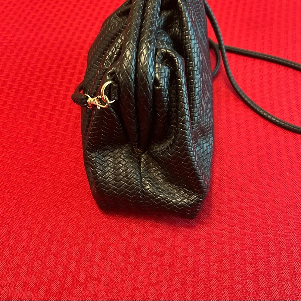 Urban Expressions Black EUC Crossbody Bag Purse Vegan Leather - Picture 7 of 7